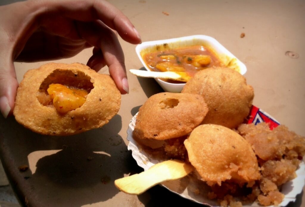 Nagori Halwa & Puri Recipe : Delhi Local Food at Home
